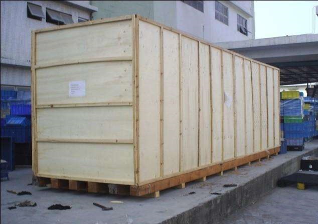 大型設備在進行包裝 大型設備在進行包裝